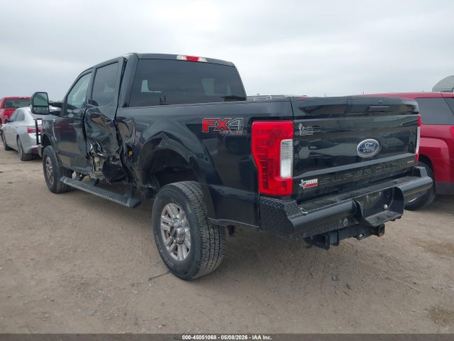 Ford F-250 Xlt 2017 1FT7W2B6XHEE63045 Image 3