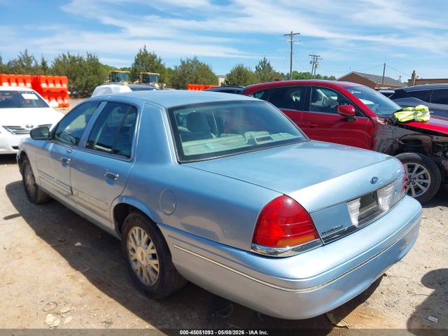 2003 Ford Crown Victoria Lx მანქანა იყიდება აუქციონზე, vin: 2FAFP74W83X180076, აუქციონის ნომერი: 45051093