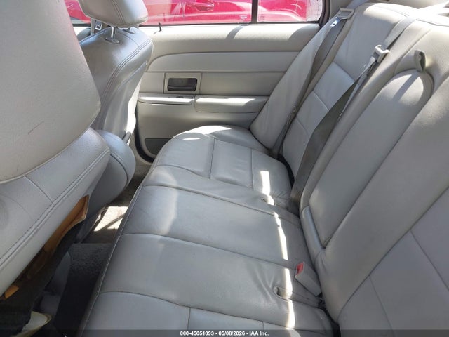 2003 Ford Crown Victoria Lx მანქანა იყიდება აუქციონზე, vin: 2FAFP74W83X180076, აუქციონის ნომერი: 45051093
