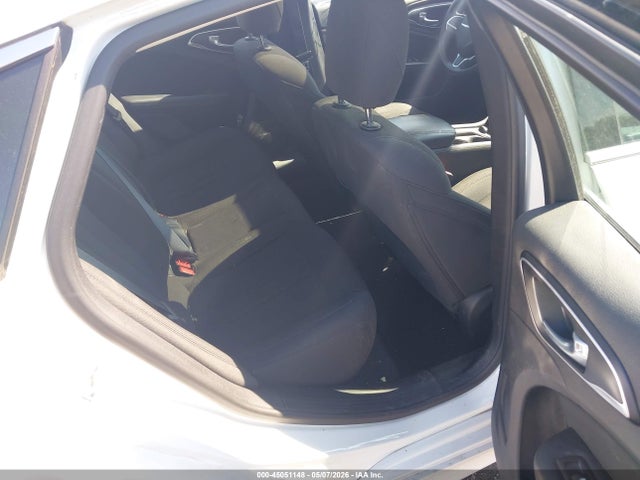Продаж на аукціоні авто 2015 Chrysler 200 Limited, vin: 1C3CCCAB3FN663181, номер лоту: 45051148