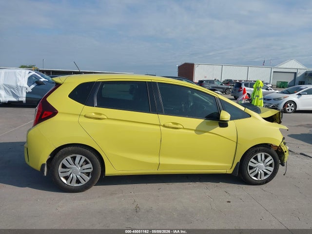 Продажа на аукционе авто 2015 Honda Fit Lx, vin: 3HGGK5H5XFM721231, номер лота: 45051162