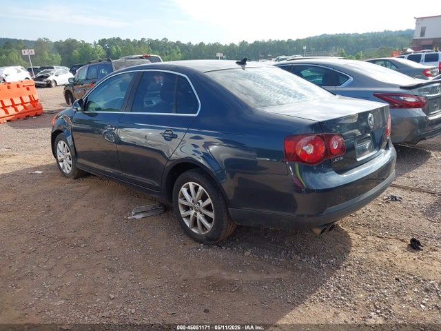 Aukcja sprzedaży 2010 Volkswagen Jetta Limited Edition/se/sel, vin: 3VWRX7AJ1AM063624, numer aukcji: 45051171