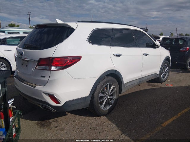 Продажа на аукционе авто 2017 Hyundai Santa Fe Se, vin: KM8SMDHF7HU213234, номер лота: 45051187