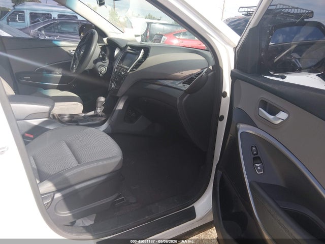 Продажа на аукционе авто 2017 Hyundai Santa Fe Se, vin: KM8SMDHF7HU213234, номер лота: 45051187