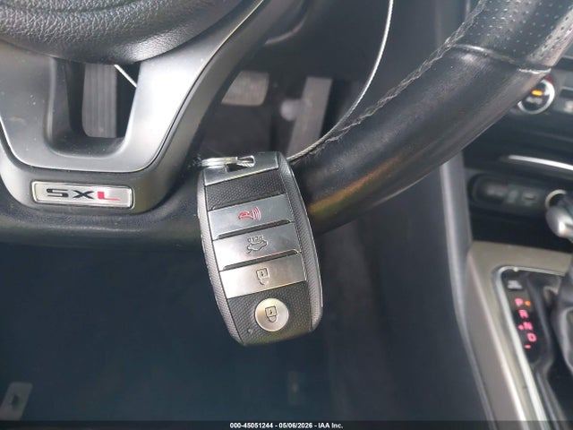 45051244 :رقم المزاد ، 5XXGV4L24JG237854 vin ، 2018 Kia Optima Sx Turbo مزاد بيع