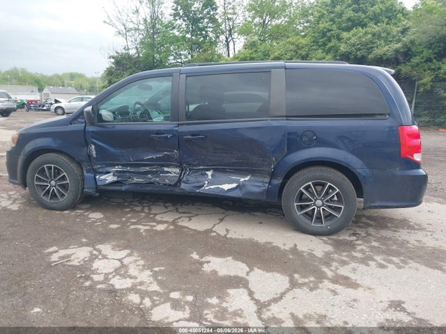 Продажа на аукционе авто 2017 Dodge Grand Caravan Gt, vin: 2C4RDGEG2HR697831, номер лота: 45051284