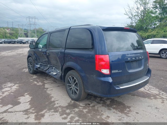 Продажа на аукционе авто 2017 Dodge Grand Caravan Gt, vin: 2C4RDGEG2HR697831, номер лота: 45051284