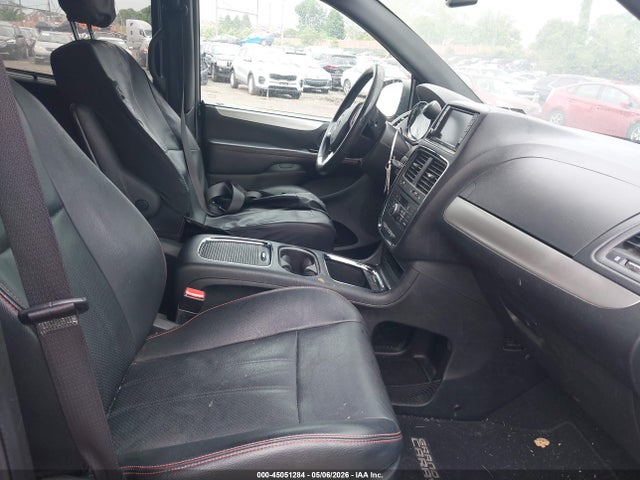 Продажа на аукционе авто 2017 Dodge Grand Caravan Gt, vin: 2C4RDGEG2HR697831, номер лота: 45051284