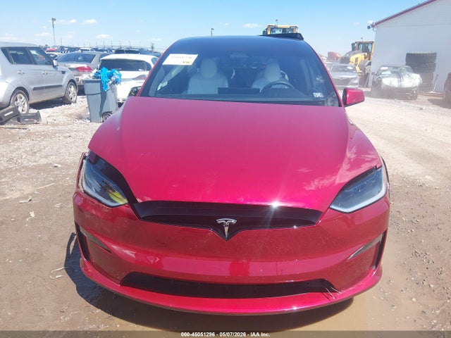 2023 Tesla Model X Plaid Tri Motor All-wheel Drive მანქანა იყიდება აუქციონზე, vin: 7SAXCBE60PF426137, აუქციონის ნომერი: 45051296