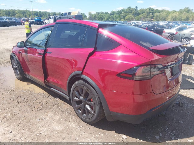 2023 Tesla Model X Plaid Tri Motor All-wheel Drive მანქანა იყიდება აუქციონზე, vin: 7SAXCBE60PF426137, აუქციონის ნომერი: 45051296