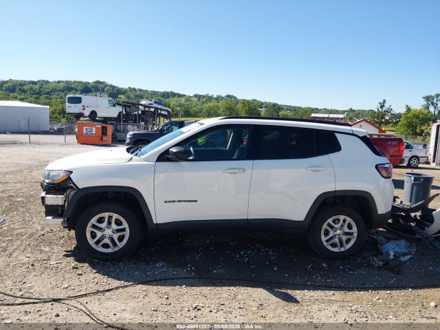 45051297 :رقم المزاد ، 3C4NJDAB5JT246119 vin ، 2018 Jeep Compass Sport 4x4 مزاد بيع