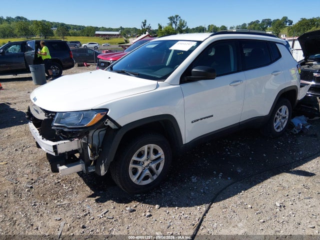 45051297 :رقم المزاد ، 3C4NJDAB5JT246119 vin ، 2018 Jeep Compass Sport 4x4 مزاد بيع