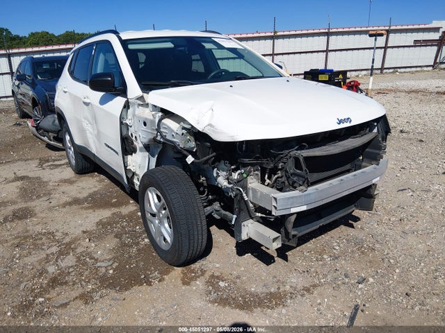 45051297 :رقم المزاد ، 3C4NJDAB5JT246119 vin ، 2018 Jeep Compass Sport 4x4 مزاد بيع