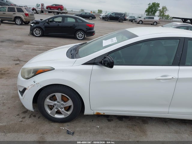 Продаж на аукціоні авто 2014 Hyundai Elantra Se, vin: 5NPDH4AE8EH480715, номер лоту: 45051367