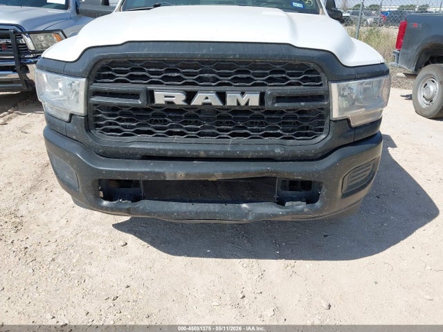 45051375 :رقم المزاد ، 3C7WR4HJ8MG641499 vin ، 2021 Ram 2500 Tradesman  4x2 8' Box مزاد بيع