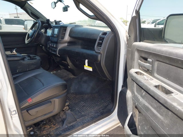 45051375 :رقم المزاد ، 3C7WR4HJ8MG641499 vin ، 2021 Ram 2500 Tradesman  4x2 8' Box مزاد بيع
