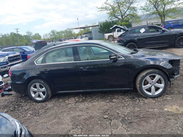 2015 Volkswagen Passat 1.8t Limited Edition მანქანა იყიდება აუქციონზე, vin: 1VWAT7A31FC094634, აუქციონის ნომერი: 45051409