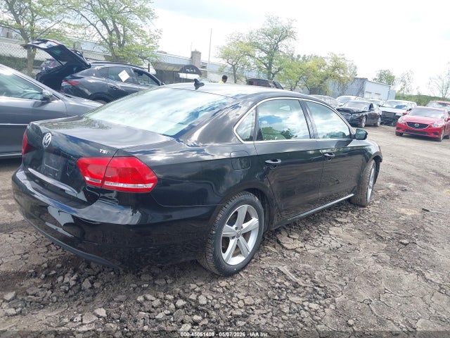 2015 Volkswagen Passat 1.8t Limited Edition მანქანა იყიდება აუქციონზე, vin: 1VWAT7A31FC094634, აუქციონის ნომერი: 45051409