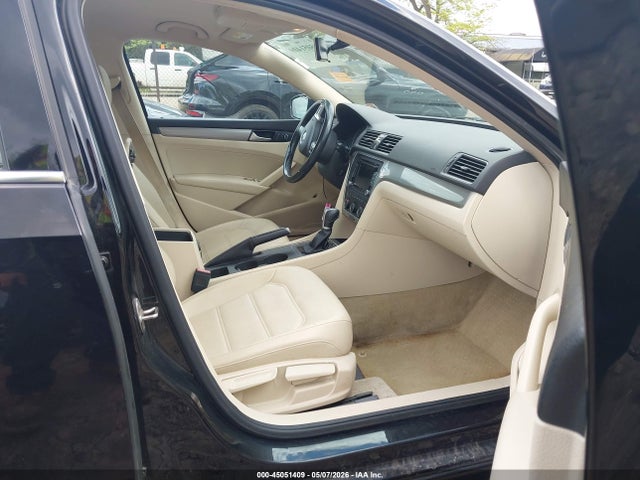 2015 Volkswagen Passat 1.8t Limited Edition მანქანა იყიდება აუქციონზე, vin: 1VWAT7A31FC094634, აუქციონის ნომერი: 45051409