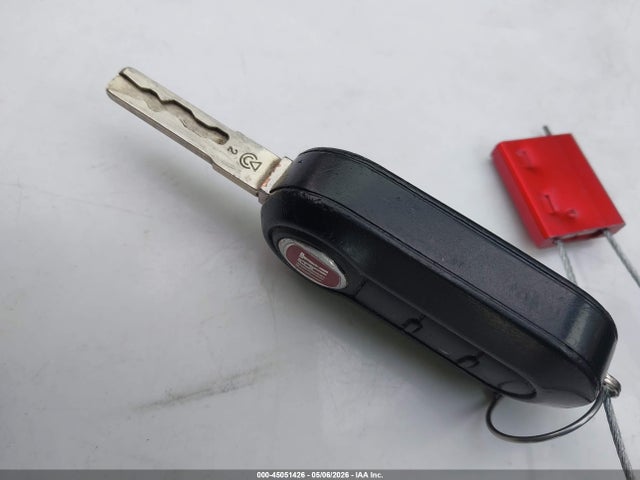 45051426 :رقم المزاد ، 3C3CFFBR9CT384950 vin ، 2012 Fiat 500 Sport مزاد بيع