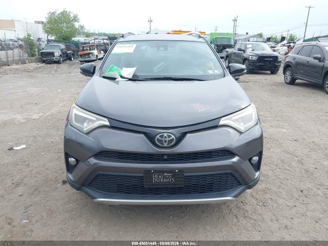 2T3JFREV8GW456202 Toyota RAV4 SE