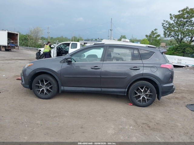 2T3JFREV8GW456202 Toyota RAV4 SE