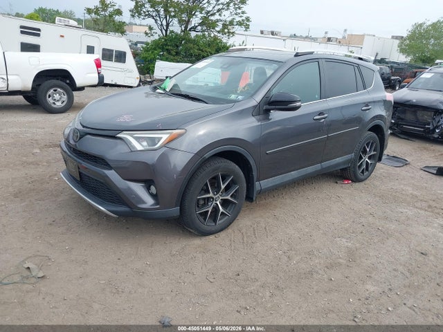 2T3JFREV8GW456202 Toyota RAV4 SE