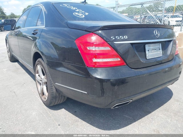 2013 Mercedes-benz S 550 მანქანა იყიდება აუქციონზე, vin: WDDNG7DB2DA508823, აუქციონის ნომერი: 45051461