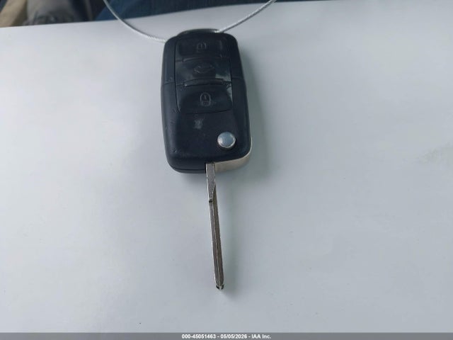 45051463 :رقم المزاد ، 3VWCD31Y45M350014 vin ، 2005 Volkswagen New Beetle Gls 1.8t مزاد بيع