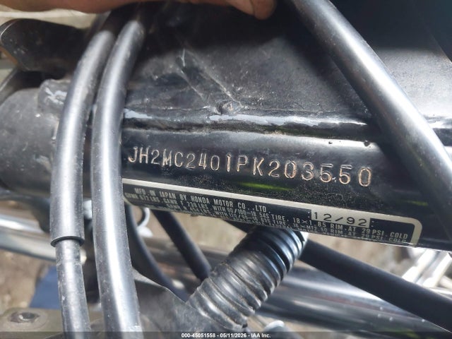 45051558 :رقم المزاد ، JH2MC2401PK203550 vin ، 1993 Honda Cb250 مزاد بيع