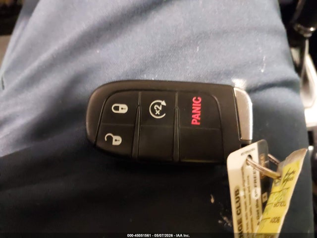 Auction sale of the 2016 Jeep Renegade Latitude, vin: ZACCJBBT9GPC57370, lot number: 45051561