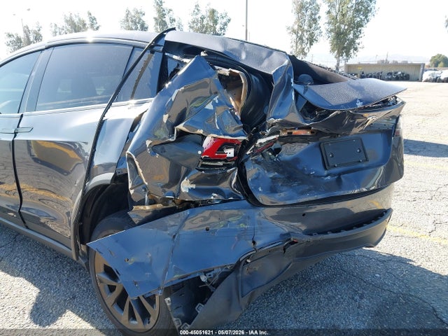 2022 Tesla Model X Dual Motor All-wheel Drive მანქანა იყიდება აუქციონზე, vin: 7SAXCBE56NF334115, აუქციონის ნომერი: 45051621