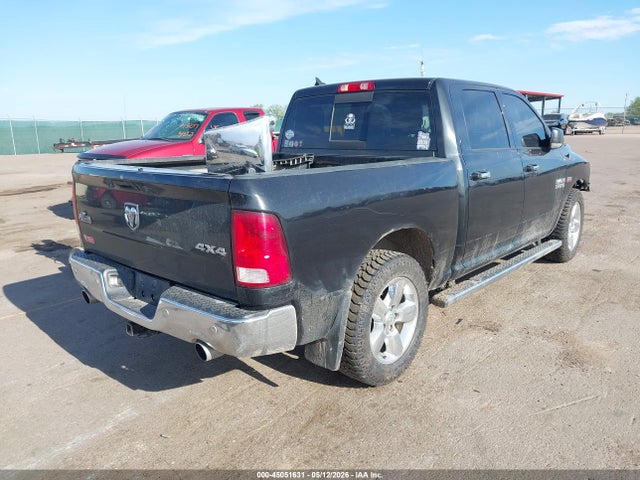 45051631 :رقم المزاد ، 1C6RR7LT1JS329654 vin ، 2018 Ram 1500 Big Horn  4x4 5'7 Box مزاد بيع