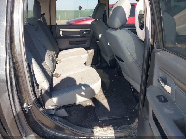 45051631 :رقم المزاد ، 1C6RR7LT1JS329654 vin ، 2018 Ram 1500 Big Horn  4x4 5'7 Box مزاد بيع