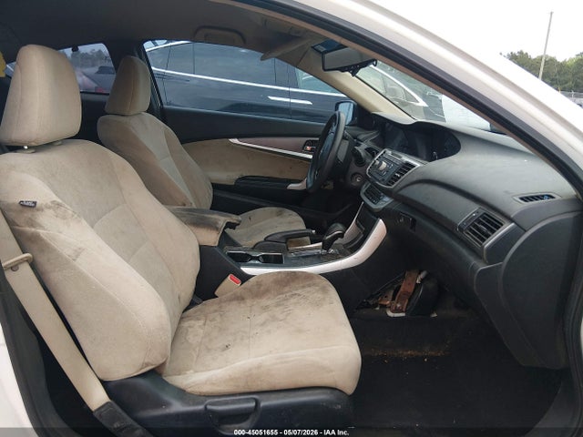 45051655 :رقم المزاد ، 1HGCT1B35DA007688 vin ، 2013 Honda Accord Lx-s مزاد بيع