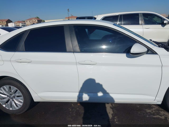 Auction sale of the 2019 Volkswagen Jetta 1.4t R-line/1.4t S/1.4t Se, vin: 3VWCB7BU1KM171868, lot number: 45051666