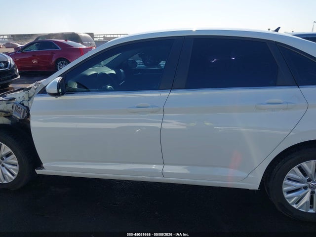 Auction sale of the 2019 Volkswagen Jetta 1.4t R-line/1.4t S/1.4t Se, vin: 3VWCB7BU1KM171868, lot number: 45051666