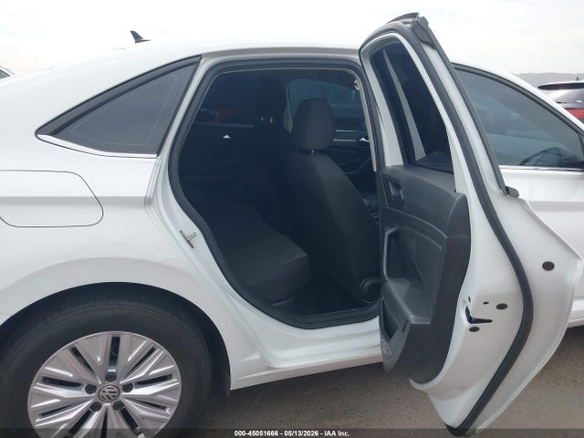 Auction sale of the 2019 Volkswagen Jetta 1.4t R-line/1.4t S/1.4t Se, vin: 3VWCB7BU1KM171868, lot number: 45051666