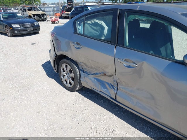 45051685 :رقم المزاد ، JM1BL1U75D1815730 vin ، 2013 Mazda Mazda3 I Sport مزاد بيع