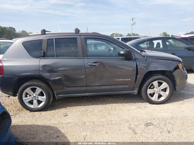 45051698 :رقم المزاد ، 1C4NJCBAXGD666103 vin ، 2016 Jeep Compass Sport مزاد بيع