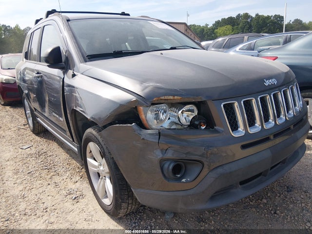 45051698 :رقم المزاد ، 1C4NJCBAXGD666103 vin ، 2016 Jeep Compass Sport مزاد بيع