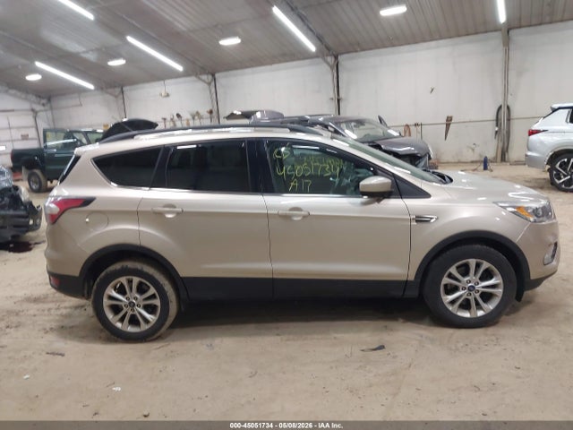 45051734 :رقم المزاد ، 1FMCU9G96HUA25902 vin ، 2017 Ford Escape Se مزاد بيع