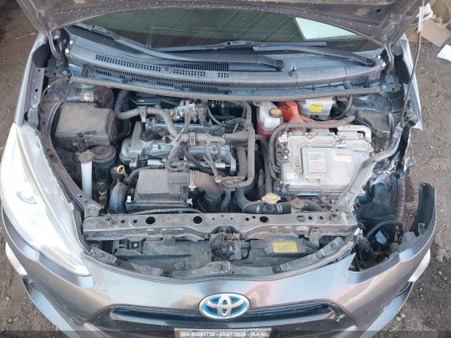 Toyota Prius C Two 2015 JTDKDTB35F1580385 Image 10