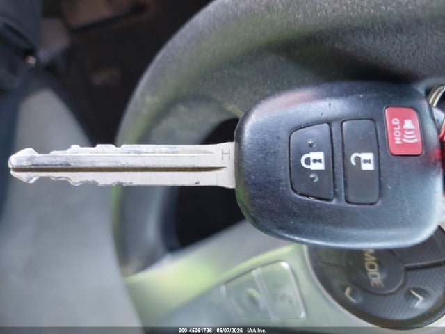 Toyota Prius C Two 2015 JTDKDTB35F1580385 Image 11