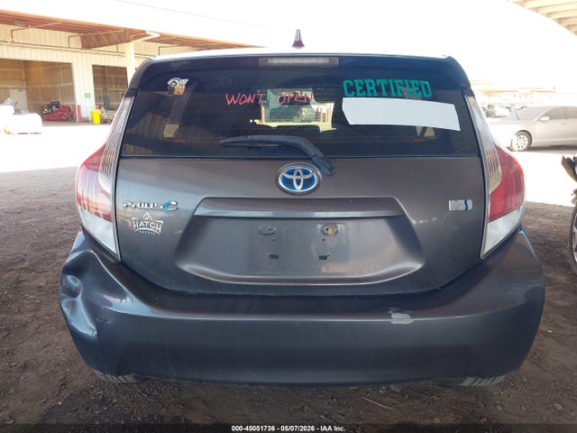 Toyota Prius C Two 2015 JTDKDTB35F1580385 Image 16