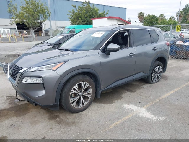 45051759 :رقم المزاد ، JN8AT3BA8MW008342 vin ، 2021 Nissan Rogue Sv Fwd مزاد بيع