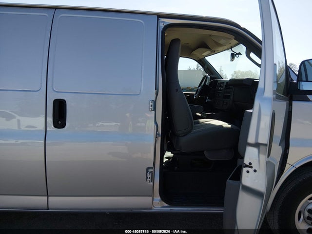 1GCWGAFG0J1313609 Chevrolet Express 2500 Work Van