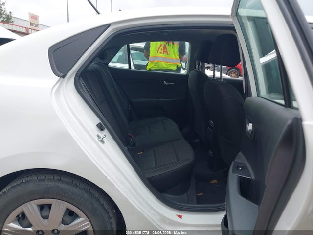 KIA RIO S 2022 3KPA24AD8NE484814 Image 8