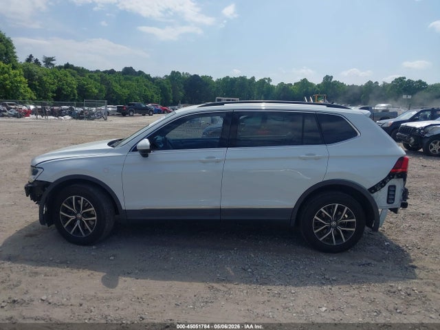 3VV3B7AX9LM063211 Volkswagen Tiguan 2.0t Se/2.0t Se R-line Black/2.0t Sel