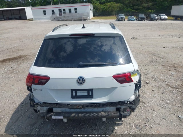 3VV3B7AX9LM063211 Volkswagen Tiguan 2.0t Se/2.0t Se R-line Black/2.0t Sel